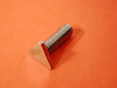 GM-NOS T-Top Frt RR Wedge Pin 68-77 / Product Number: IN212